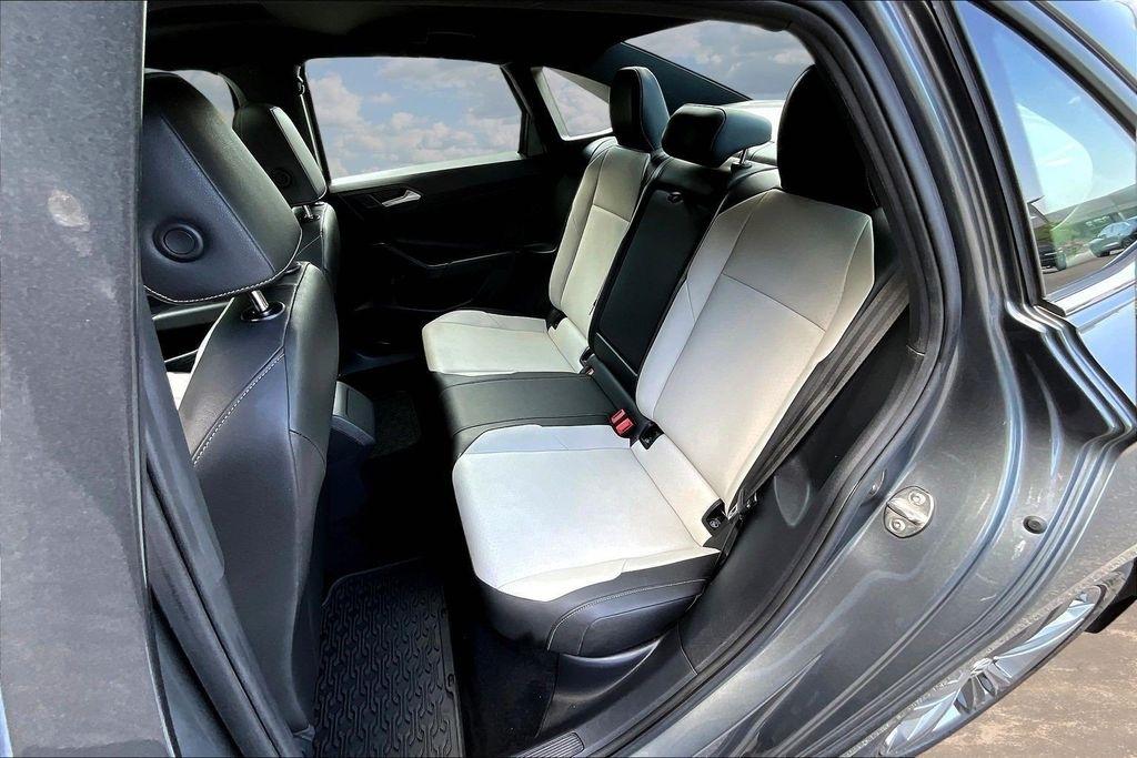 Volkswagen Jetta 1.4T S 8A 2020