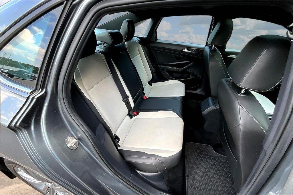 Volkswagen Jetta 1.4T S 8A 2020