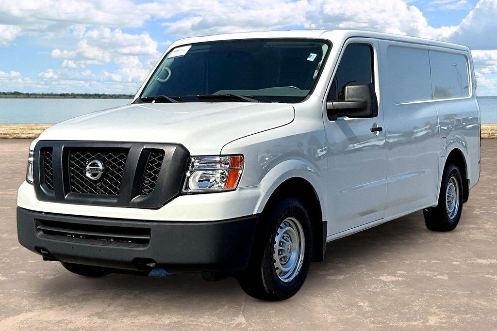 Nissan NV Cargo 2500 HD S V6 2021