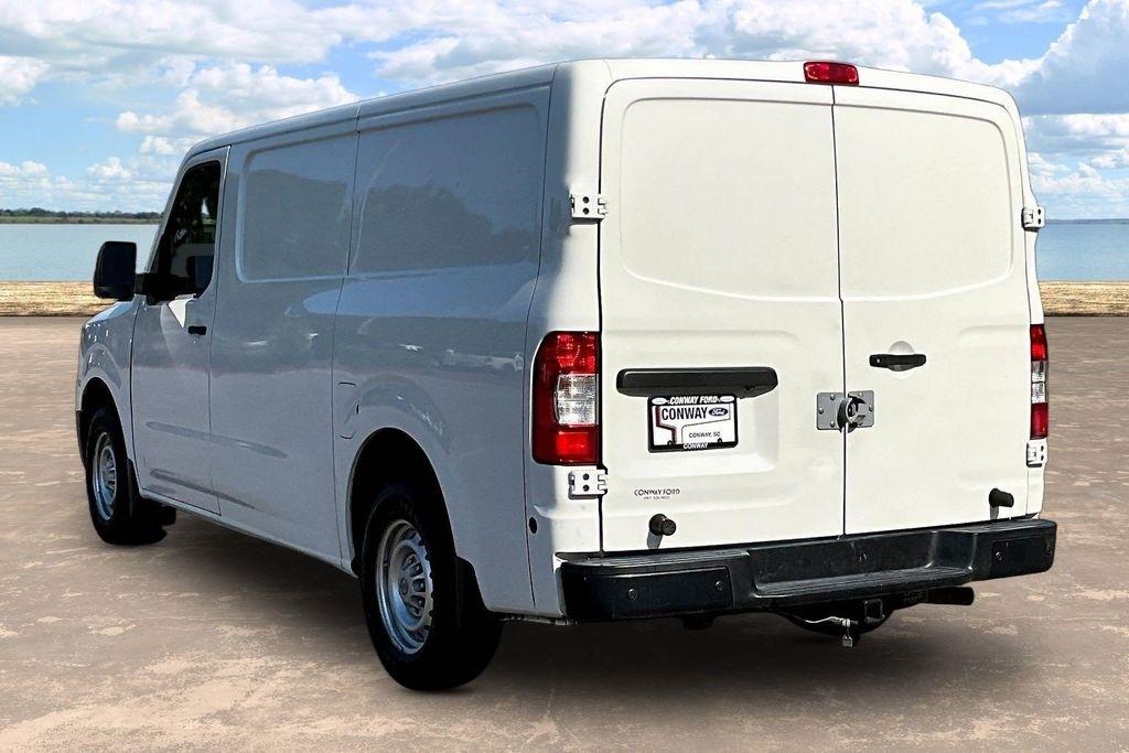 Nissan NV Cargo 2500 HD S V6 2021