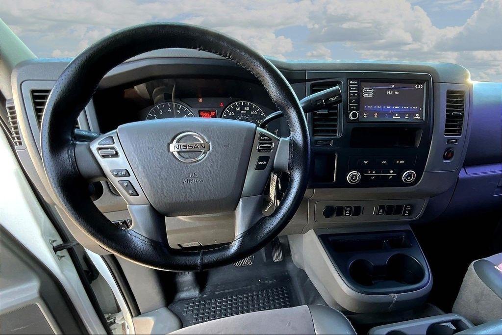Nissan NV Cargo 2500 HD S V6 2021