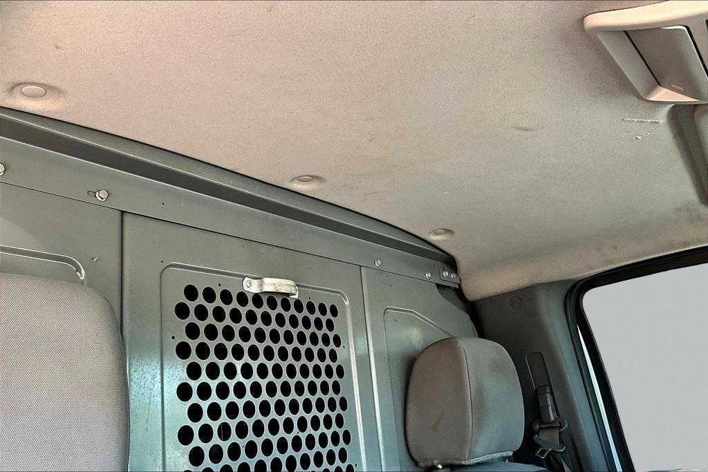 Nissan NV Cargo 2500 HD S V6 2021