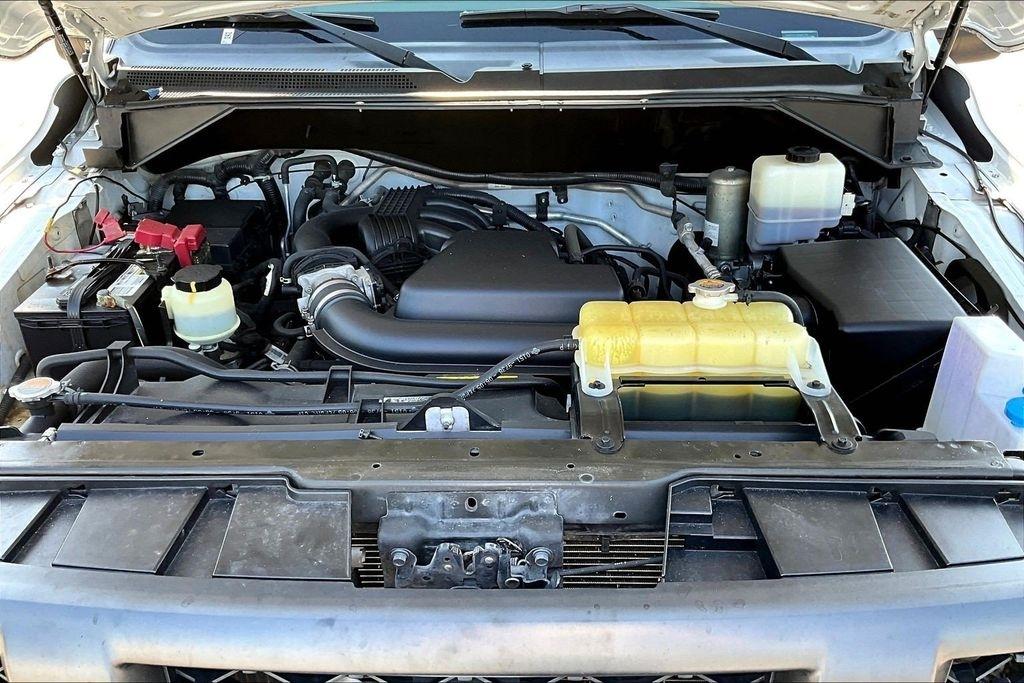 Nissan NV Cargo 2500 HD S V6 2021