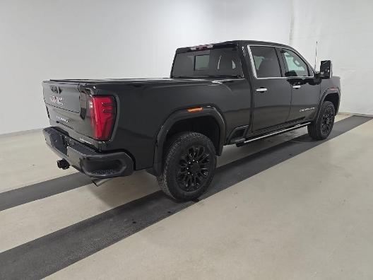 GMC Sierra 2500HD Denali Crew Cab 4WD SB 2024