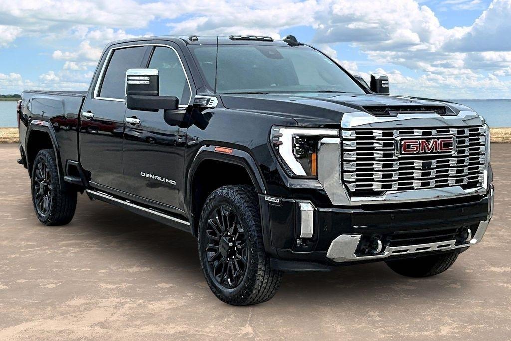 2024 GMC Sierra 2500HD Denali Crew Cab 4WD SB
