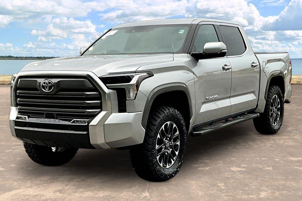 Toyota Tundra Limited CrewMax 4WD 2025