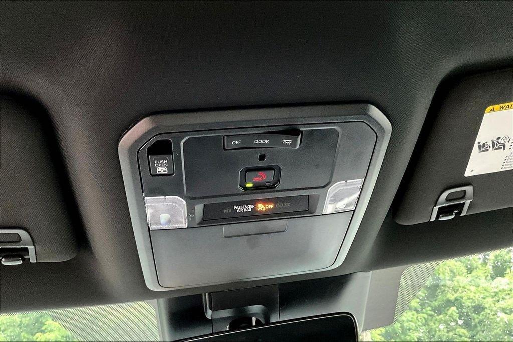 Toyota Tundra Limited CrewMax 4WD 2025