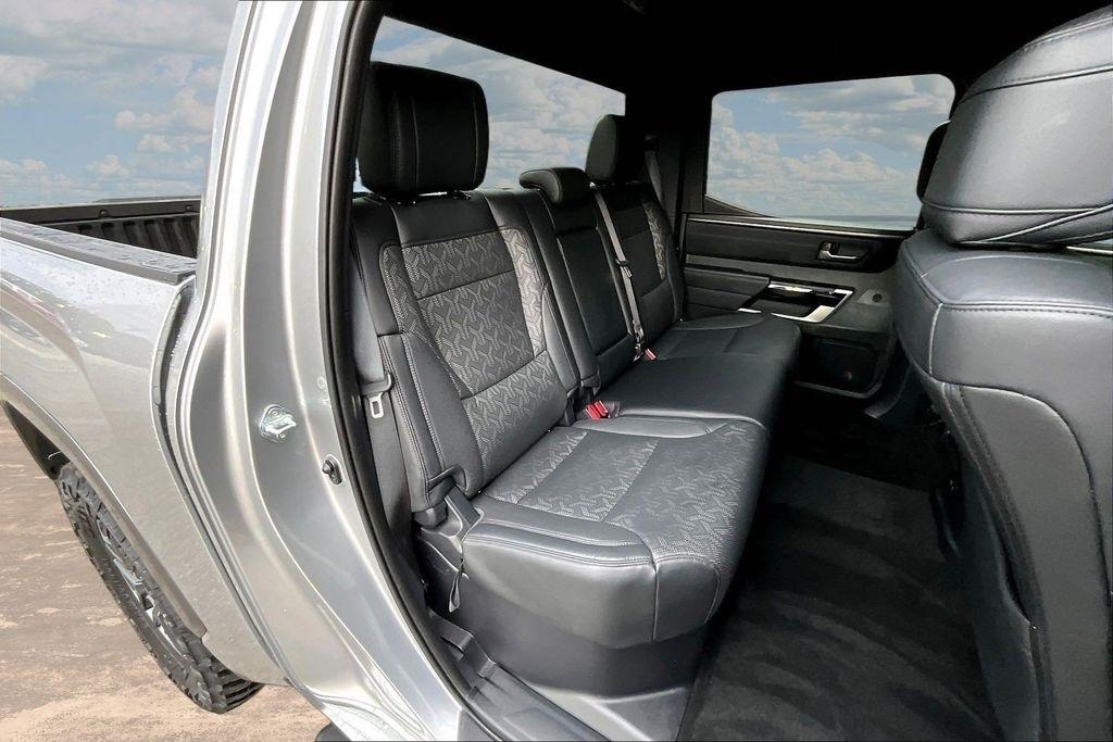 Toyota Tundra Limited CrewMax 4WD 2025