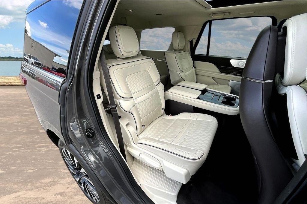 Lincoln Navigator Black Label 4WD 2023