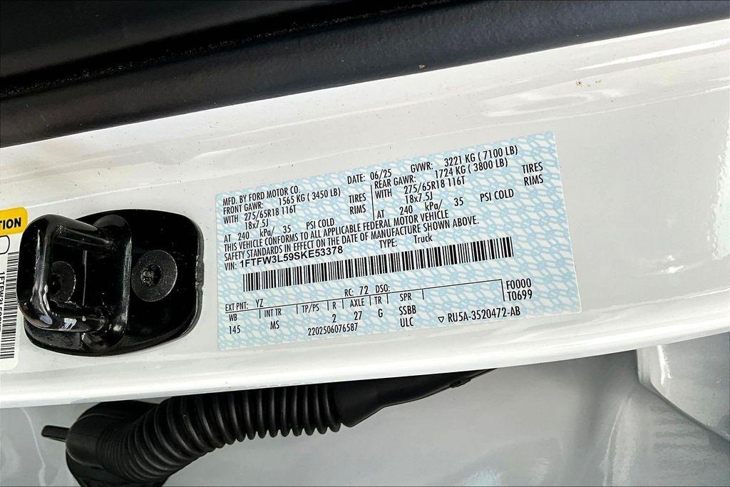 Ford F-150 XLT SuperCrew 4WD 2025