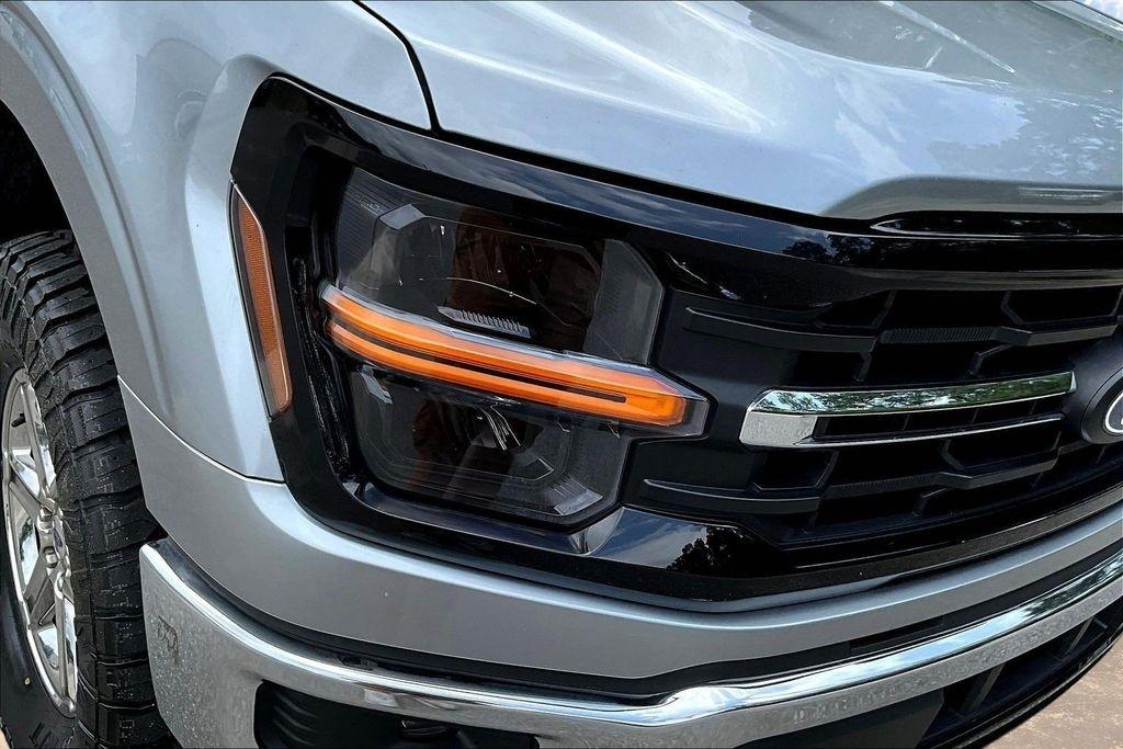 Ford F-150 XLT SuperCrew 4WD 2025