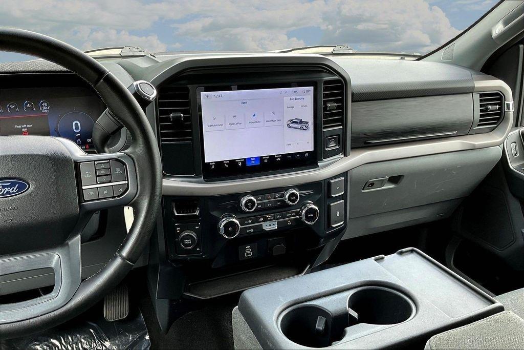Ford F-150 XLT SuperCrew 4WD 2025