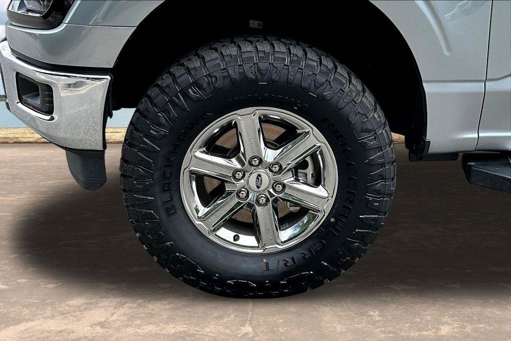 Ford F-150 XLT SuperCrew 4WD 2025