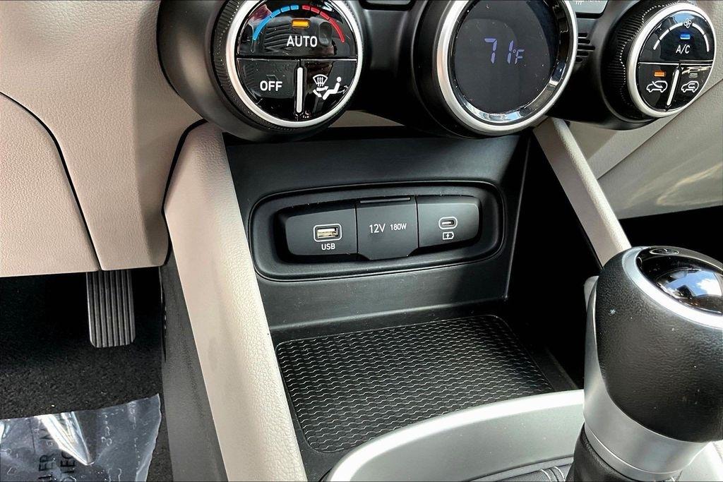 Hyundai Venue SEL 2025