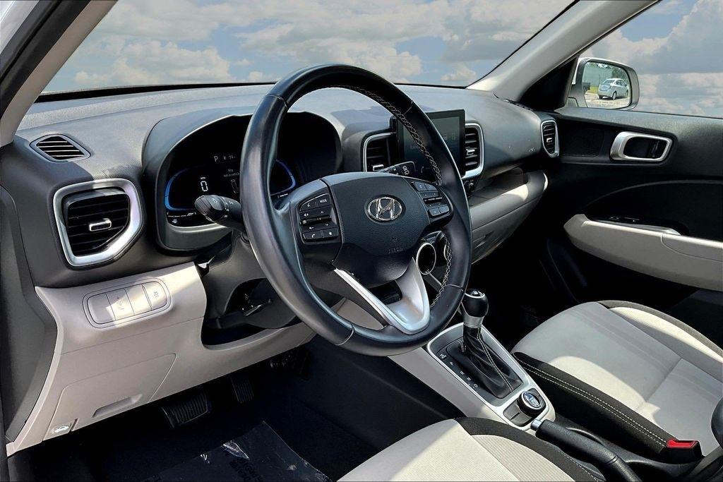 Hyundai Venue SEL 2025