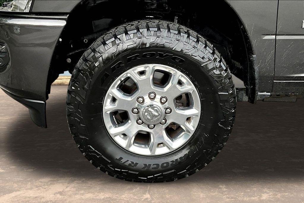 RAM 2500 Laramie Crew Cab SWB 4WD 2024