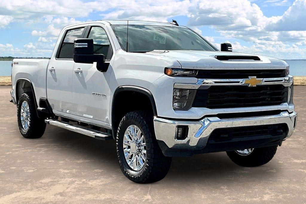 2025 Chevrolet Silverado 2500HD LT Crew Cab Long Box 4WD