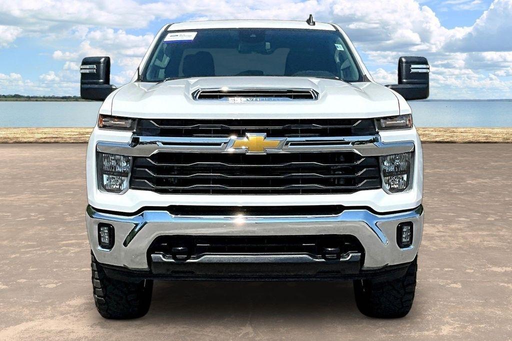 Chevrolet Silverado 2500HD LT Crew Cab Long Box 4WD 2025