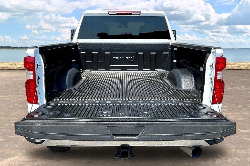 Chevrolet Silverado 2500HD LT Crew Cab Long Box 4WD 2025