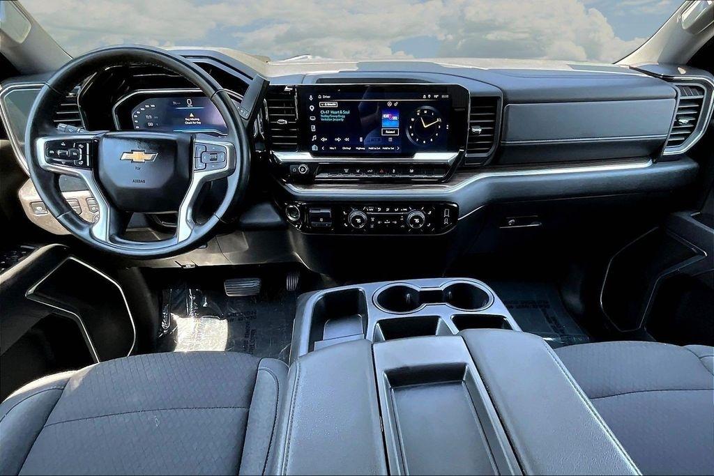 Chevrolet Silverado 2500HD LT Crew Cab Long Box 4WD 2025