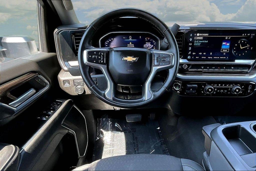 Chevrolet Silverado 2500HD LT Crew Cab Long Box 4WD 2025