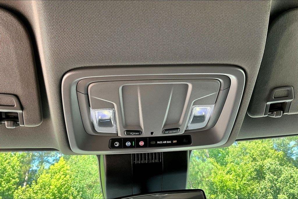 Chevrolet Silverado 2500HD LT Crew Cab Long Box 4WD 2025