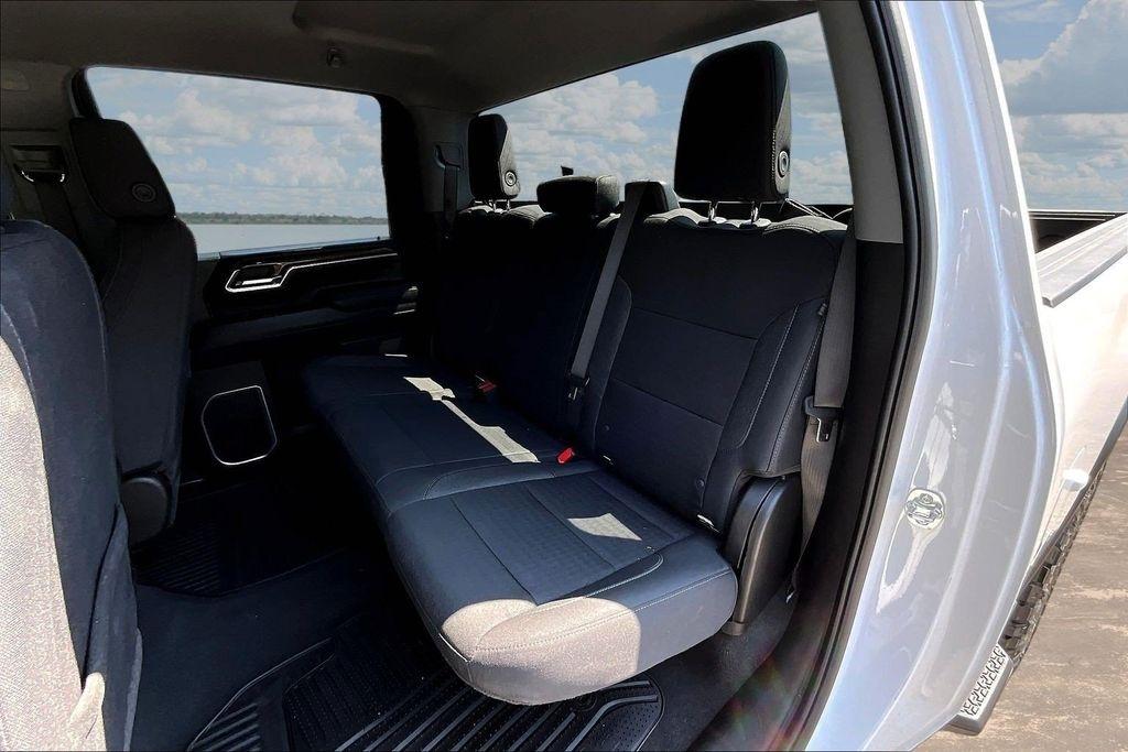 Chevrolet Silverado 2500HD LT Crew Cab Long Box 4WD 2025