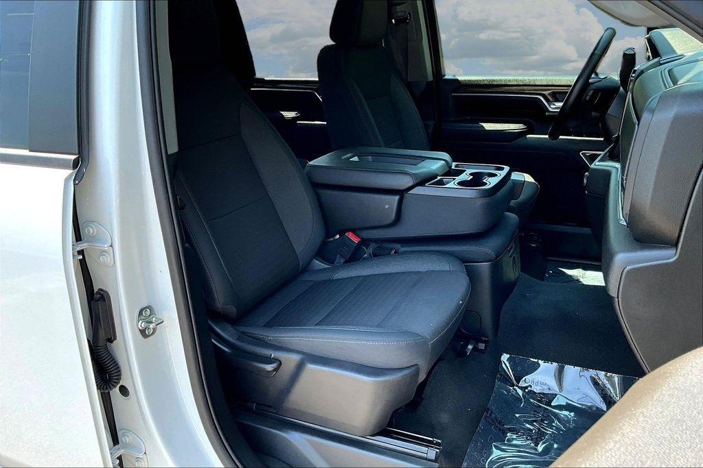 Chevrolet Silverado 2500HD LT Crew Cab Long Box 4WD 2025