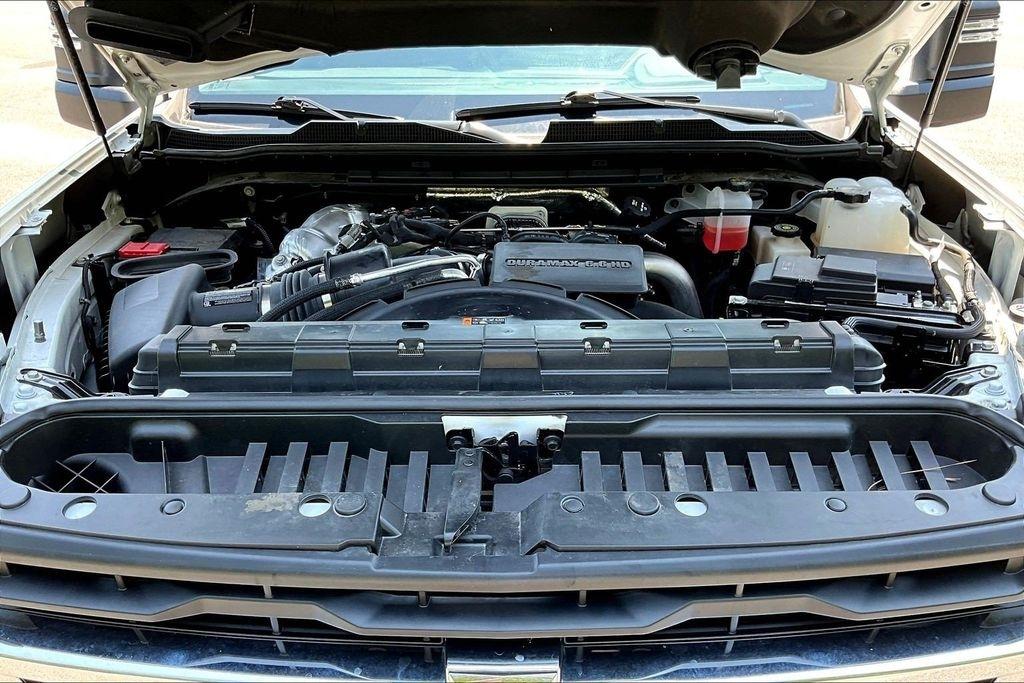 Chevrolet Silverado 2500HD LT Crew Cab Long Box 4WD 2025