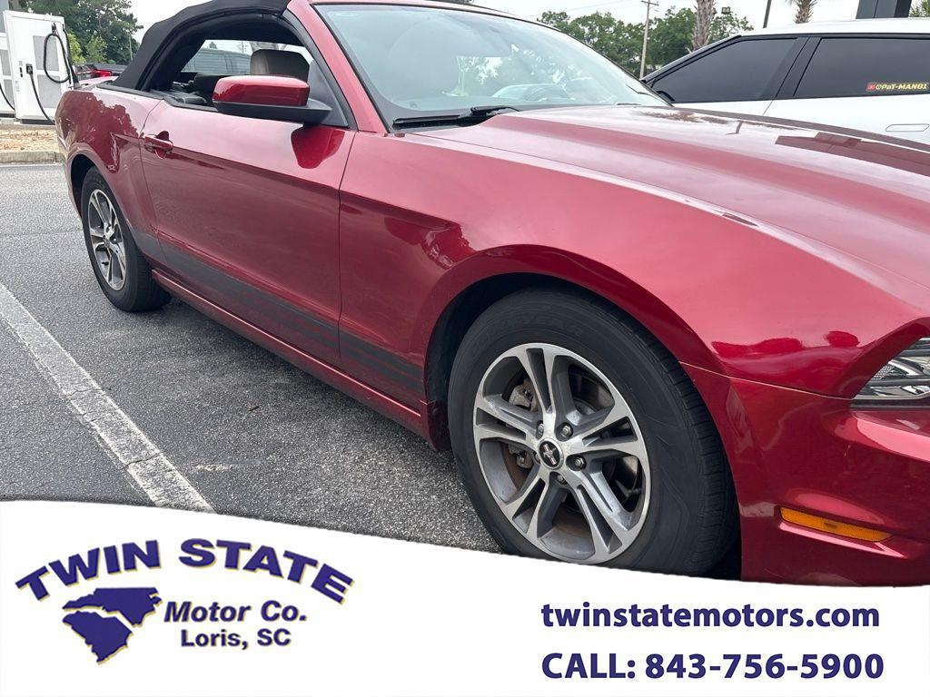 2014 Ford Mustang V6 Convertible