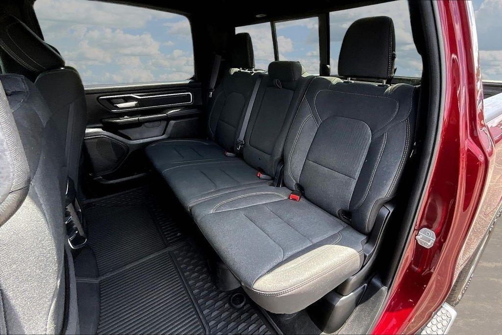RAM 1500 Big Horn Crew Cab SWB 4WD 2020