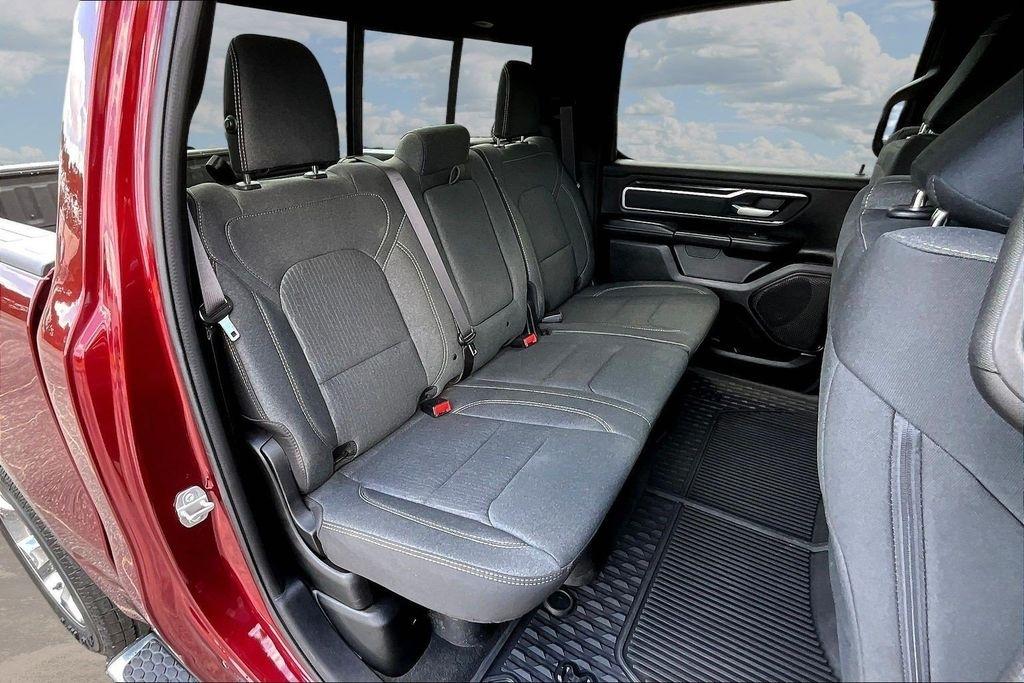 RAM 1500 Big Horn Crew Cab SWB 4WD 2020