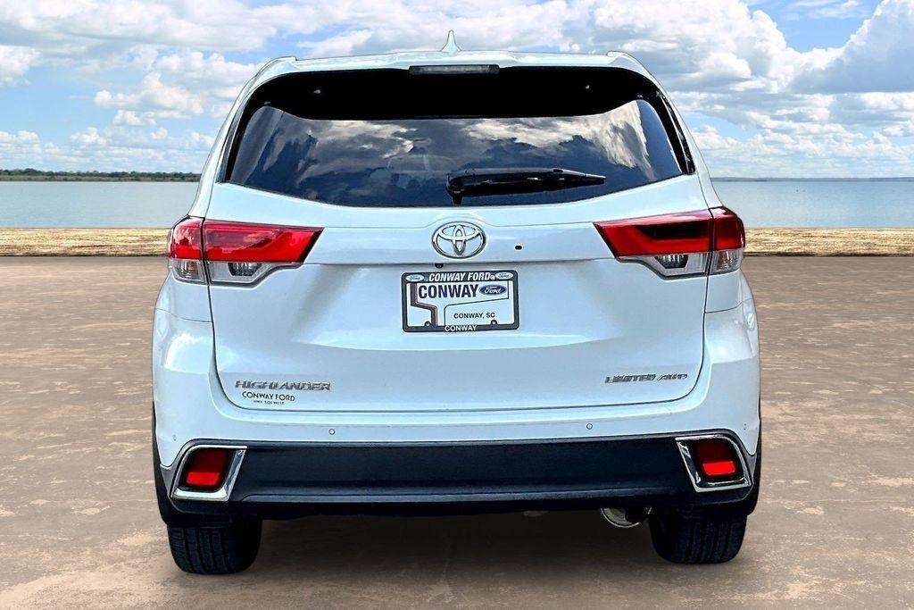 Toyota Highlander Limited AWD V6 2019