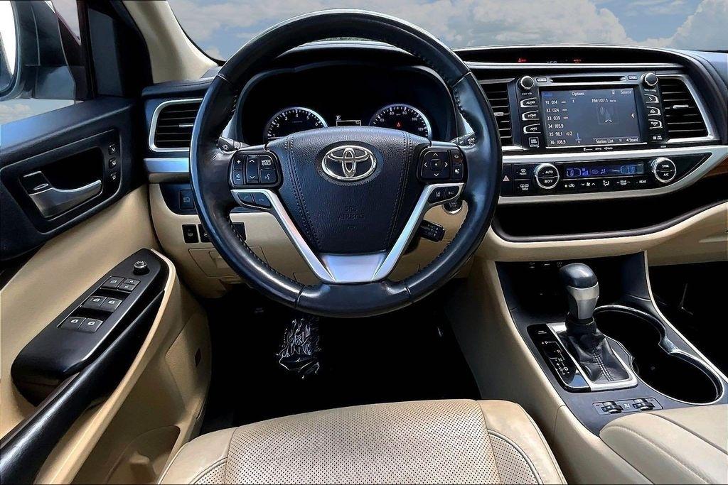 Toyota Highlander Limited AWD V6 2019