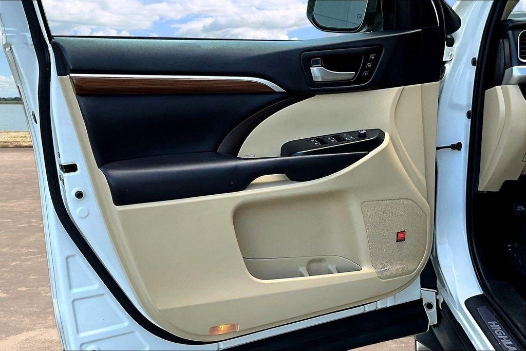 Toyota Highlander Limited AWD V6 2019