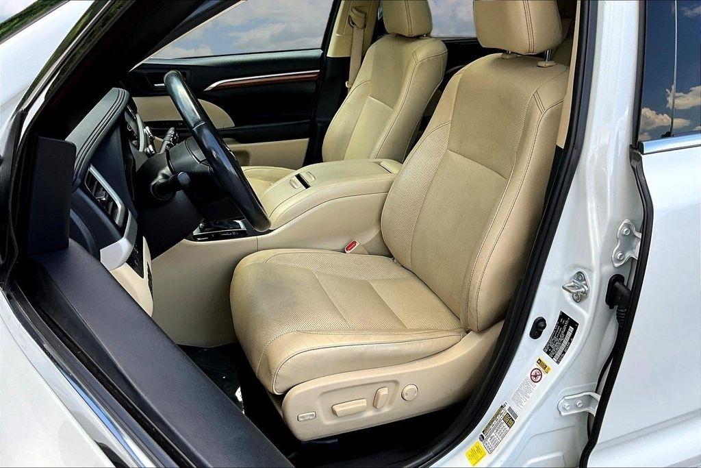 Toyota Highlander Limited AWD V6 2019