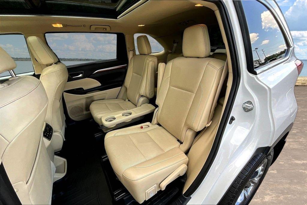 Toyota Highlander Limited AWD V6 2019