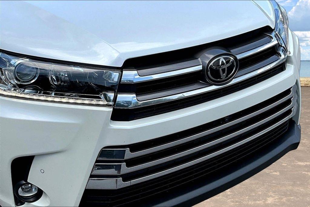 Toyota Highlander Limited AWD V6 2019