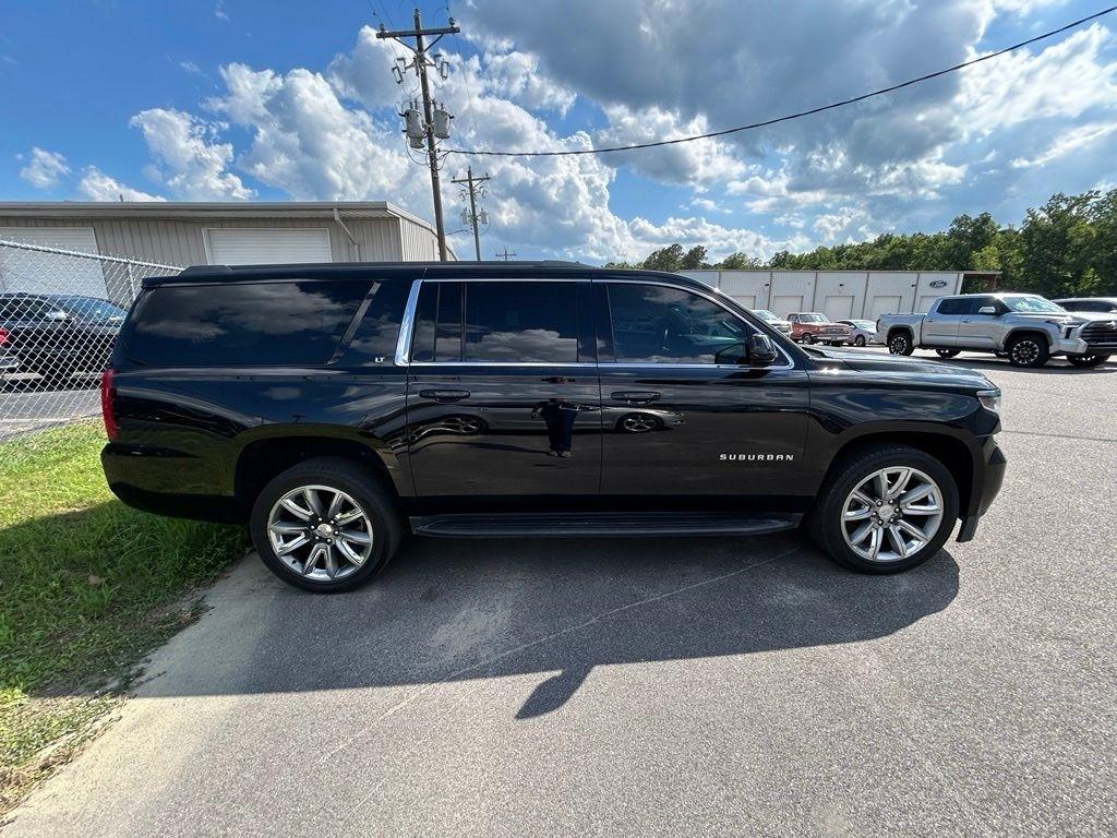 Chevrolet Suburban LT 2WD 2017