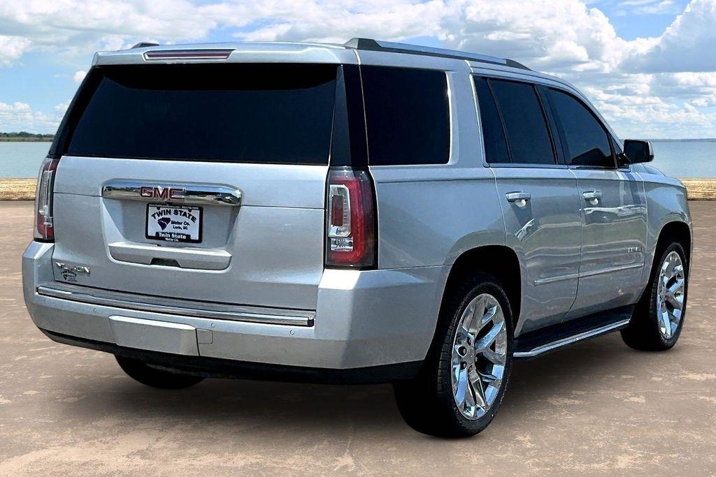GMC Yukon Denali 4WD 2017