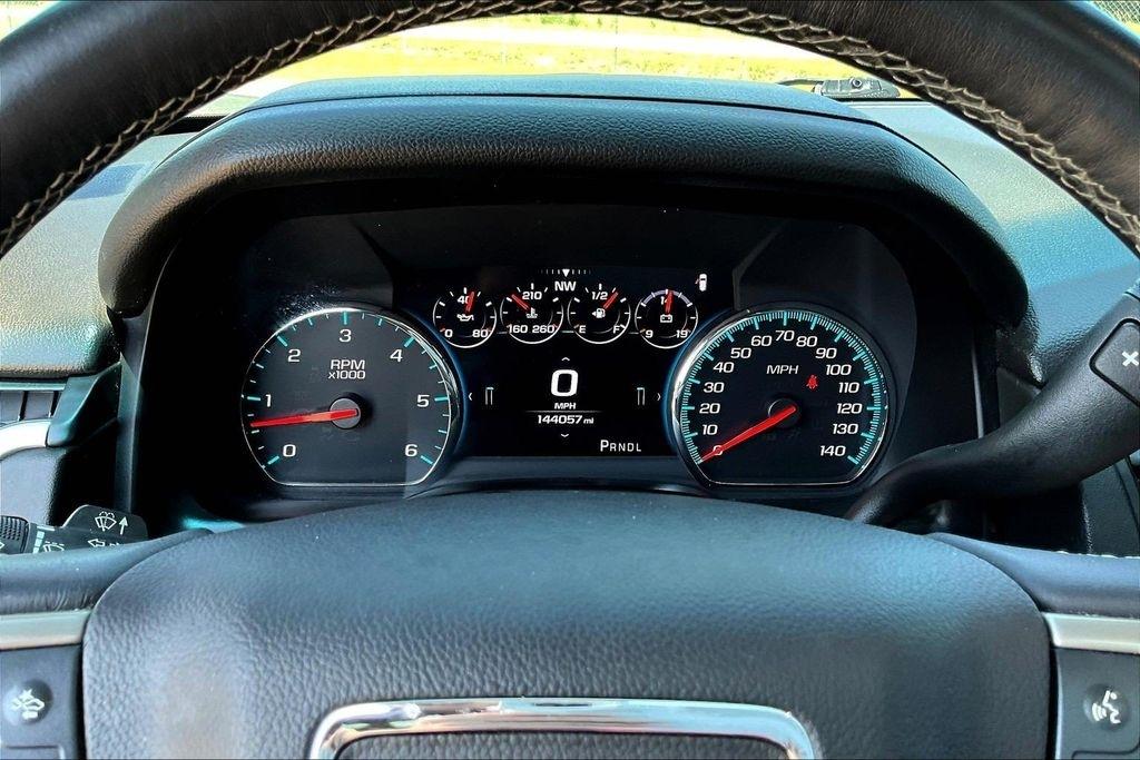 GMC Yukon Denali 4WD 2017