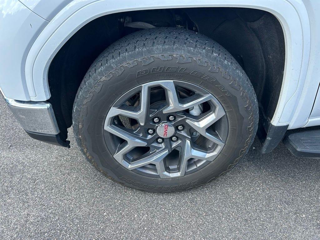 GMC Sierra 1500 SLT Crew Cab 4WD 2024