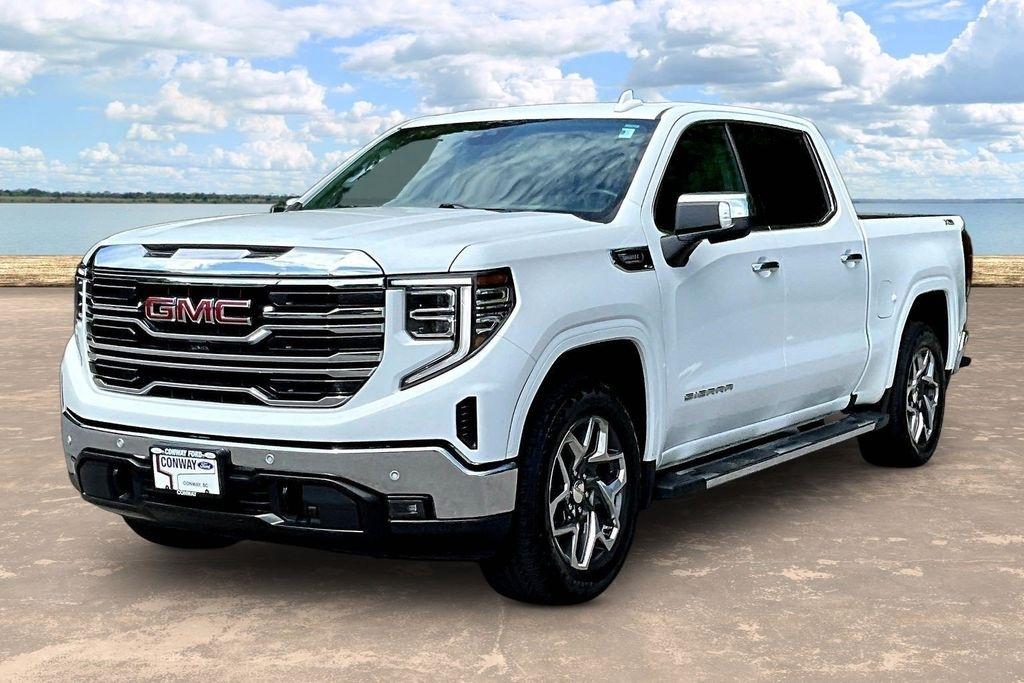 GMC Sierra 1500 SLT Crew Cab 4WD 2024