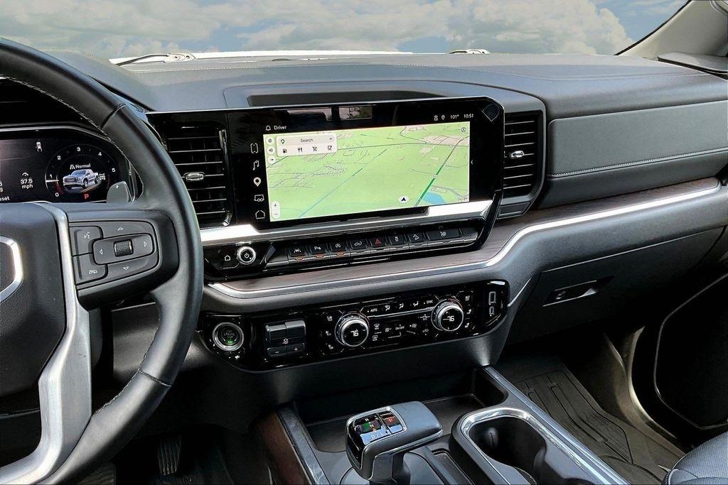 GMC Sierra 1500 SLT Crew Cab 4WD 2024