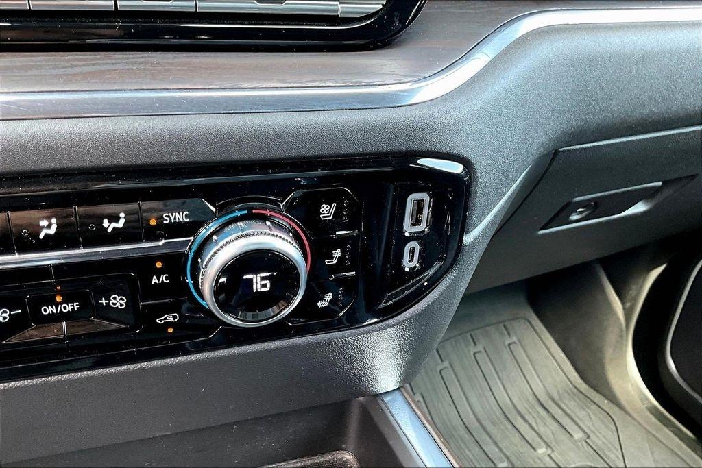 GMC Sierra 1500 SLT Crew Cab 4WD 2024