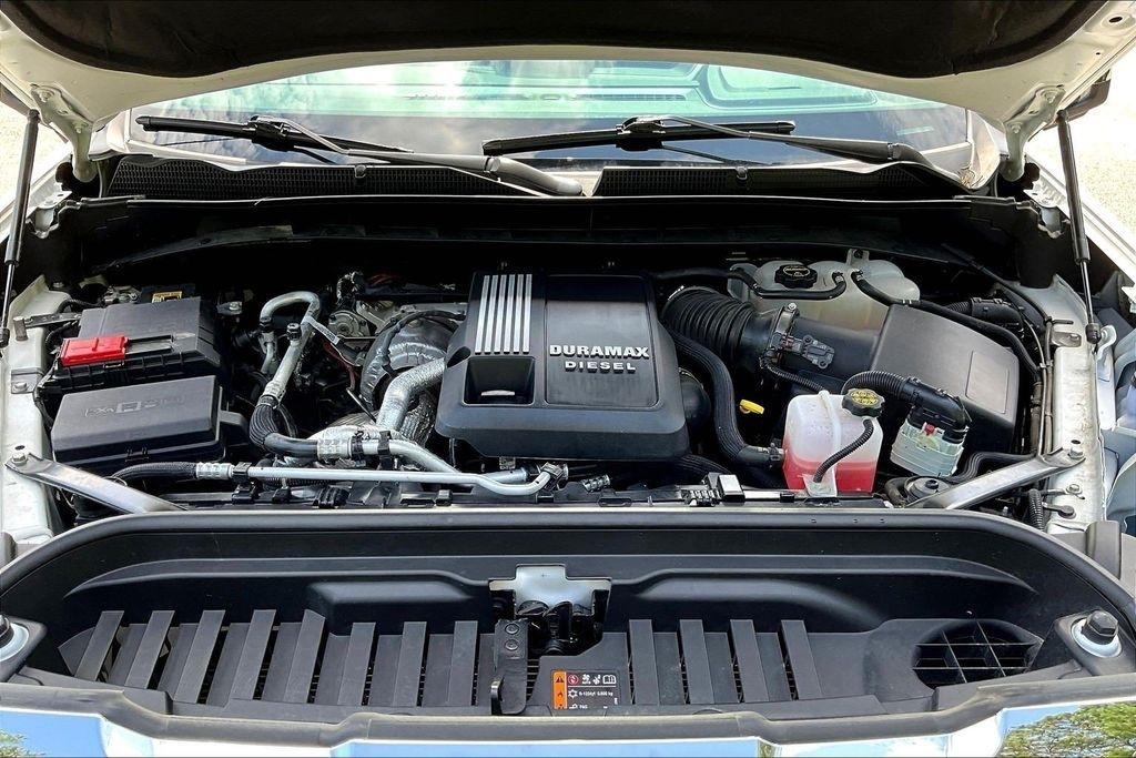 GMC Sierra 1500 SLT Crew Cab 4WD 2024