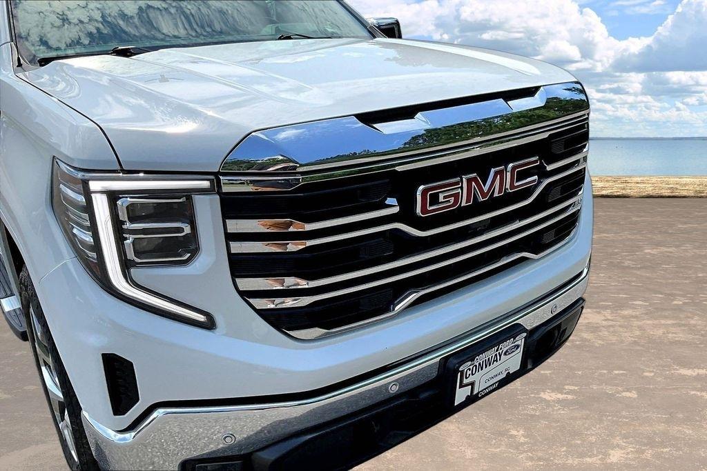 GMC Sierra 1500 SLT Crew Cab 4WD 2024