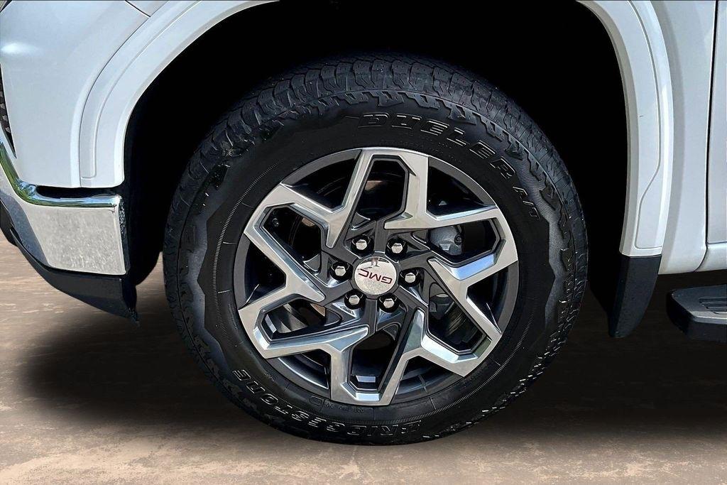 GMC Sierra 1500 SLT Crew Cab 4WD 2024