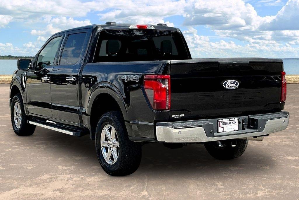 Ford F-150 XLT SuperCrew 4WD 2025