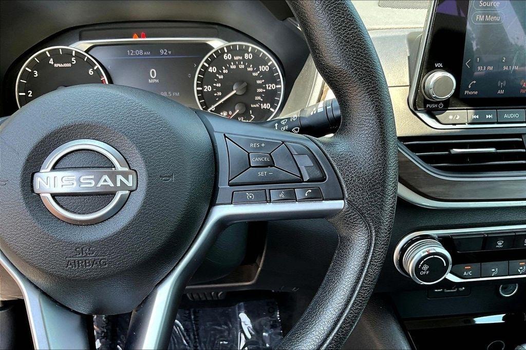 Nissan Altima 2.5 SV 2024